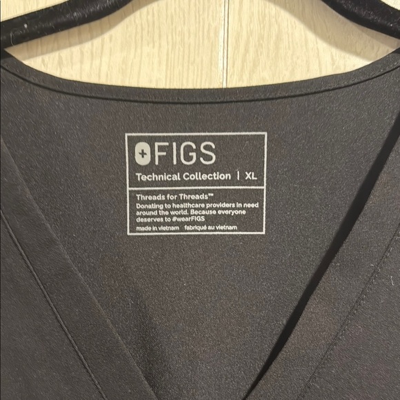 FIGS Technical Collection Scrub Top Black Size XL - Picture 3 of 6